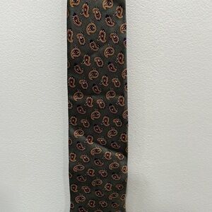 𝅺xmi Classic Designer Silk Tie, Handmade, Green with Gold